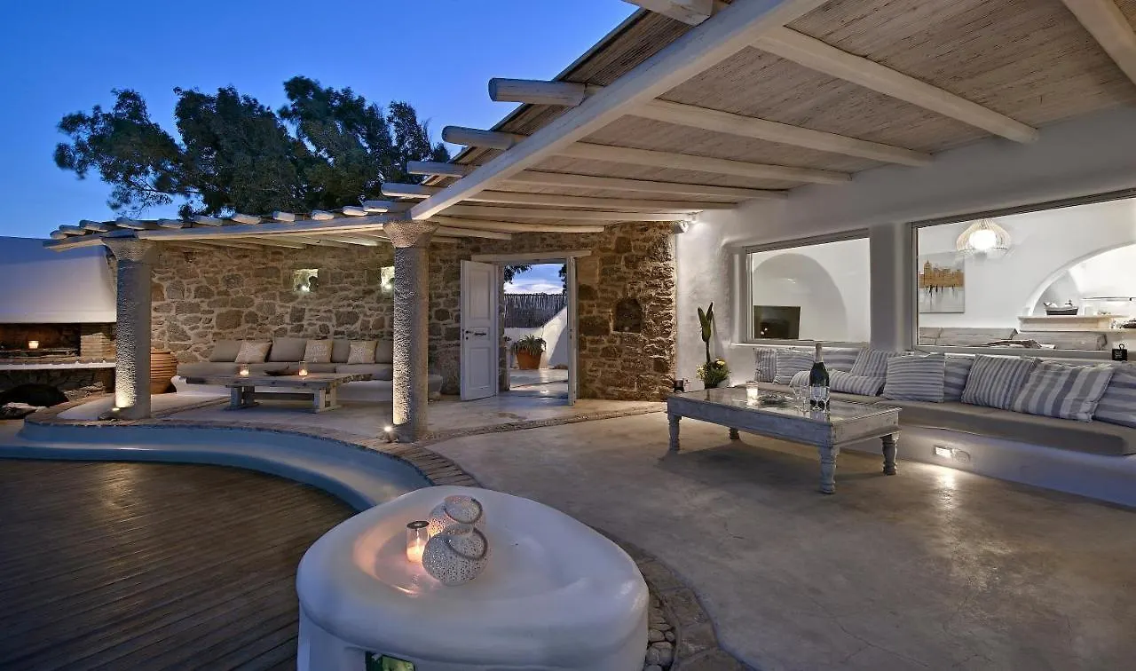 Paraga Villa1 